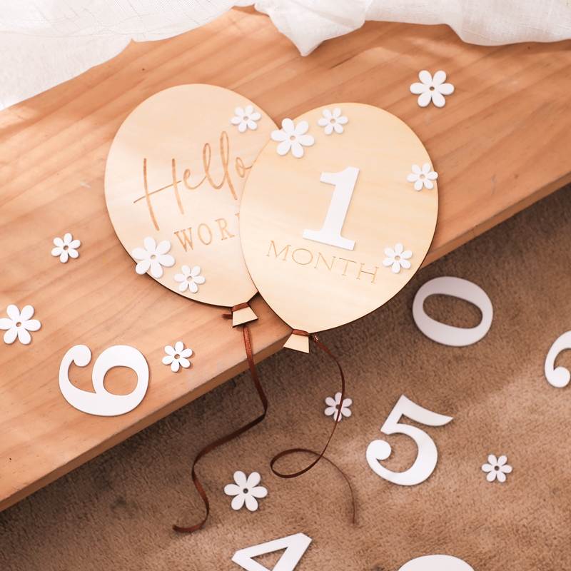 Milestone Card Set - 2Pcs Baby Holz Ballon Milestone Karten