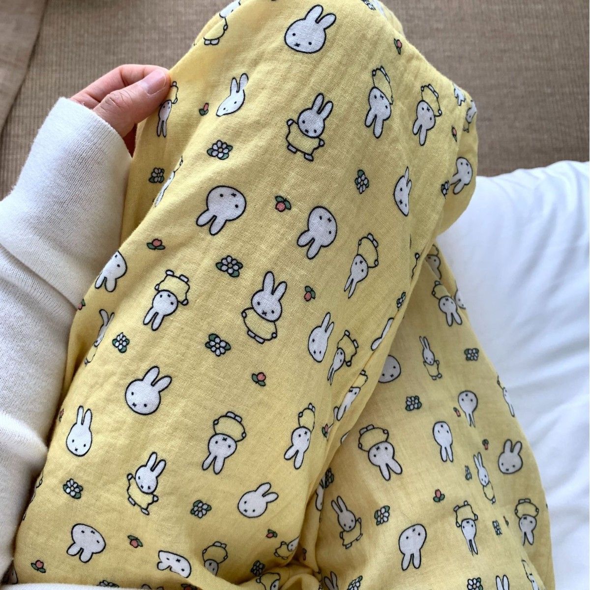 Gelbe Miffy-Pyjamahose aus 100 – Baby Nursery Yellow Bewertung und Preis